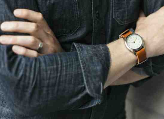 Cómo combinar relojes con la ropa Moda